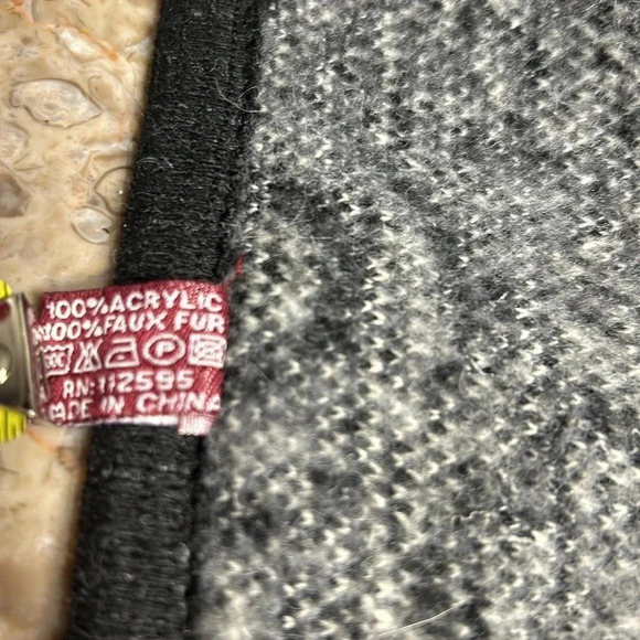 penny lane,open front wrap,shawl,cape,black faux fur trim,fringes,glam,one size - Picture 12 of 15